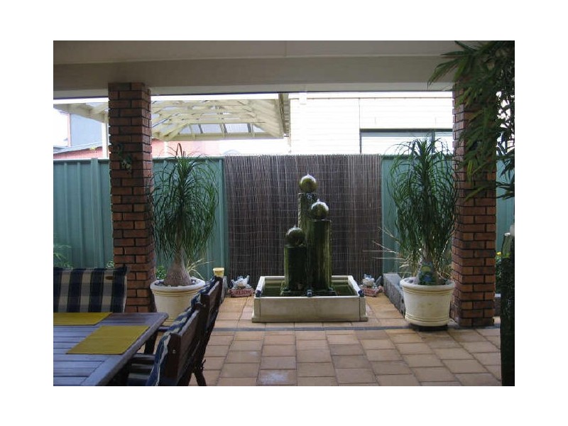 10 Shoalhaven Circuit, Mawson Lakes SA 5095