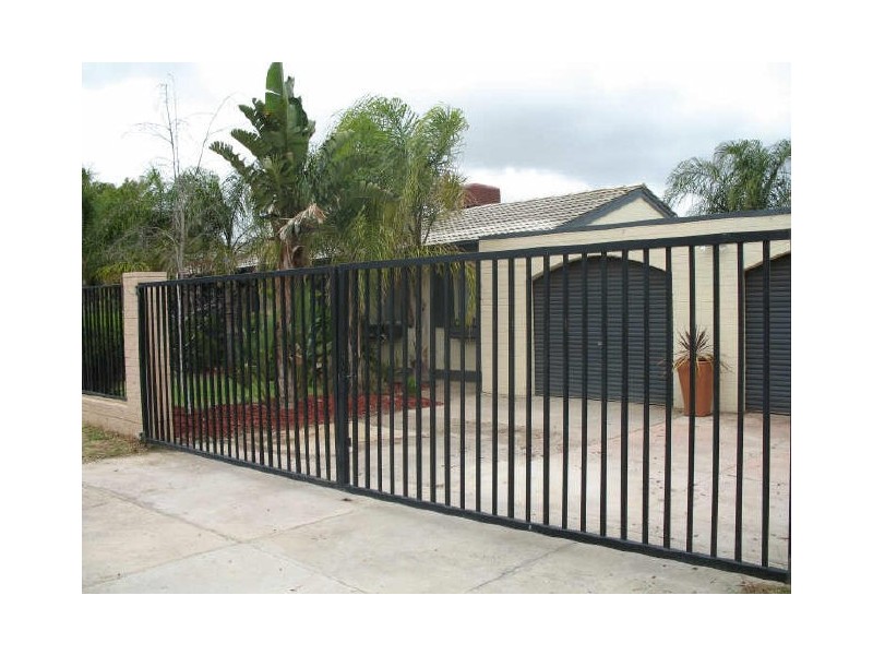 38 Dauntless Crescent, Elizabeth Downs SA 5113