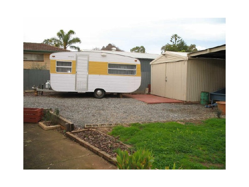 6 Hewish Crescent, Elizabeth Park SA 5113