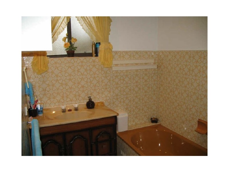 6 Hewish Crescent, Elizabeth Park SA 5113