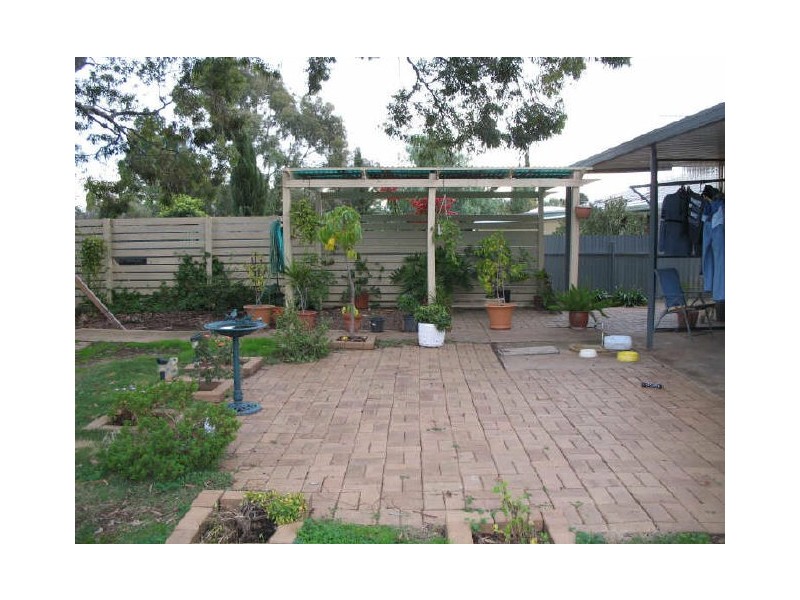 6 Hewish Crescent, Elizabeth Park SA 5113