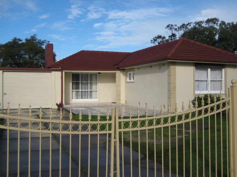 15 Wilcox Road, Elizabeth SA 5112