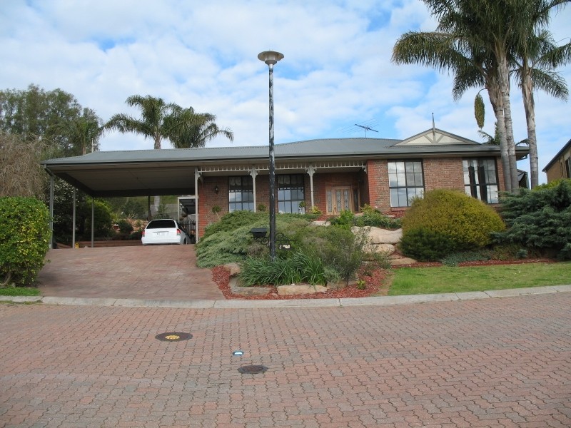 8 Alandry Court, Hillbank SA 5112