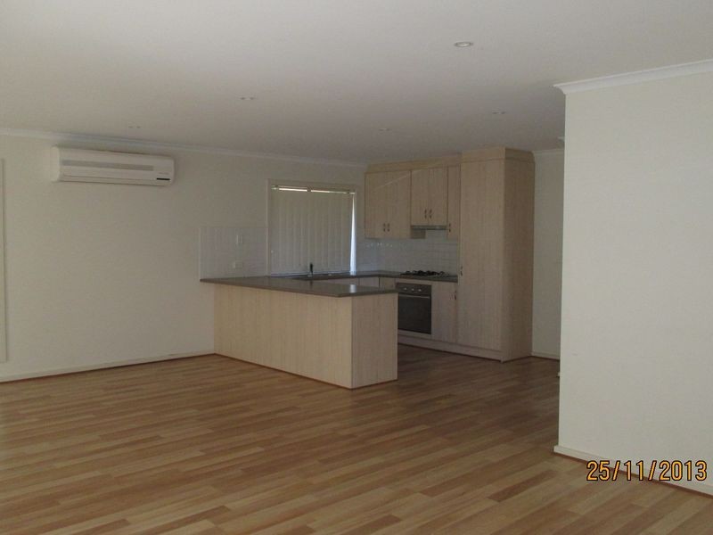 19 Orange Parade, Munno Para West SA 5115