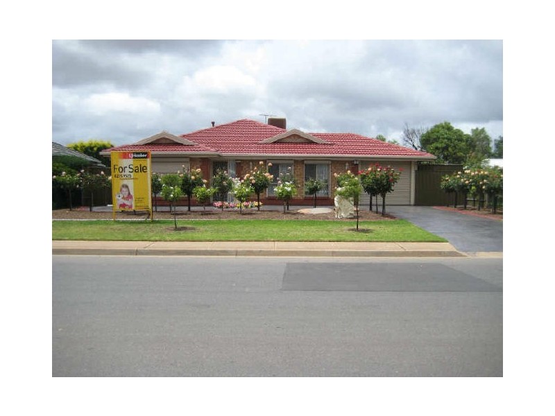 61 President Avenue, Andrews Farm SA 5114