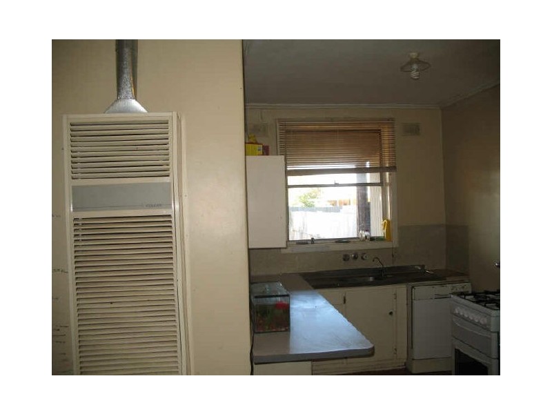 11 Small Crescent, Smithfield Plains SA 5114