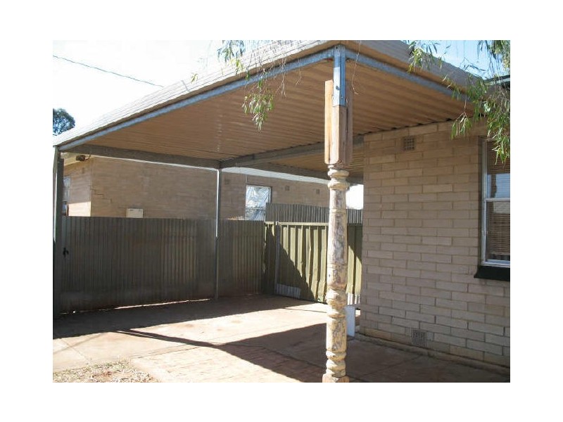 11 Small Crescent, Smithfield Plains SA 5114