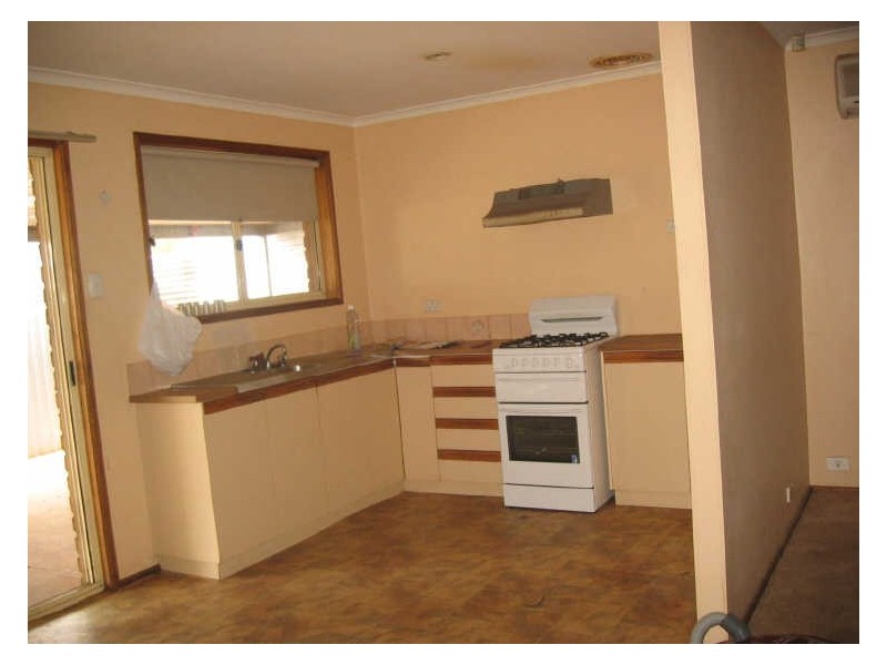 16 Grace Avenue, Andrews Farm SA 5114