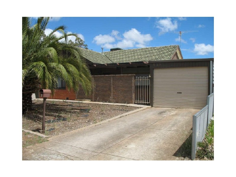 6 Uphall Street, Elizabeth Park SA 5113