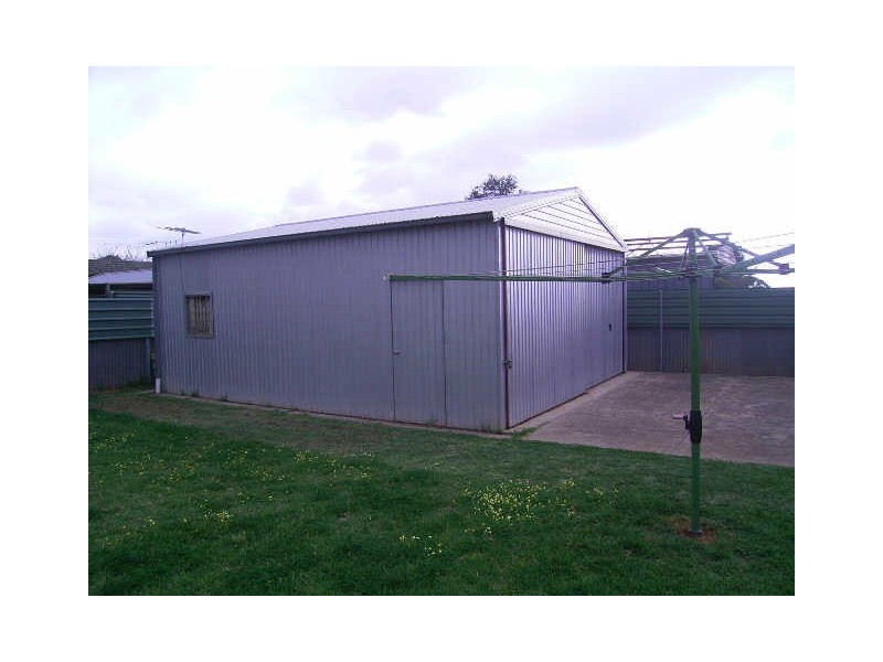 6 Uphall Street, Elizabeth Park SA 5113