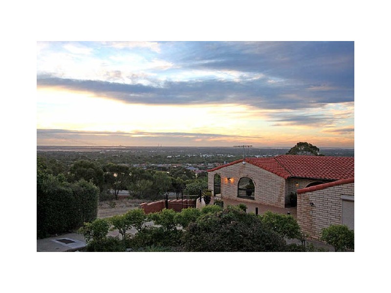 2 Bowey Road, Salisbury Heights SA 5109