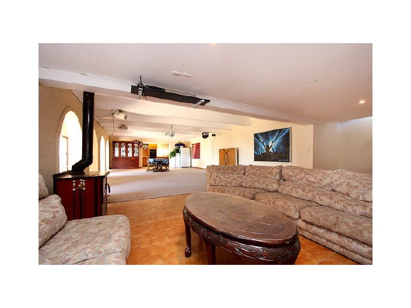 2 Bowey Road, Salisbury Heights SA 5109