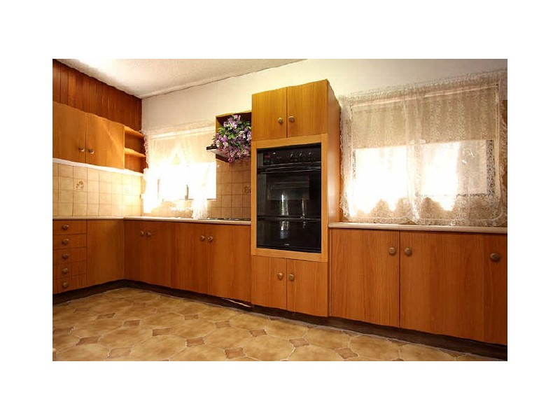 2 Bowey Road, Salisbury Heights SA 5109