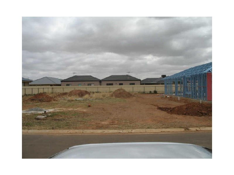 15 & 17 Isabel Road, Munno Para West SA 5115