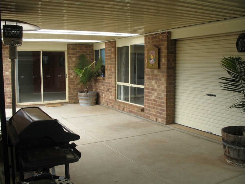 19 Dawn Close, Andrews Farm SA 5114