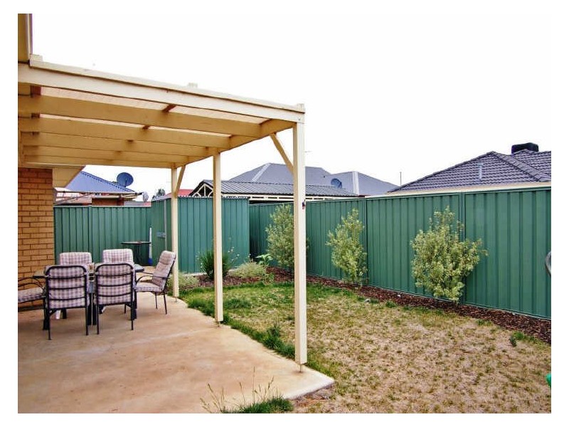 5 Dylan Close, Munno Para West SA 5115