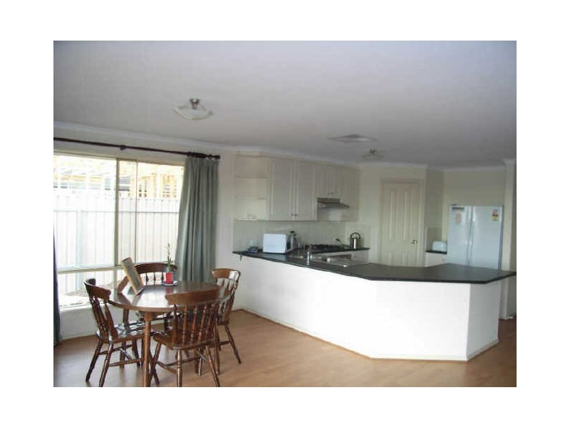 12 St Albans Place, Craigmore SA 5114
