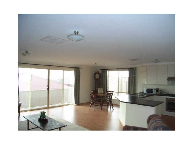 12 St Albans Place, Craigmore SA 5114