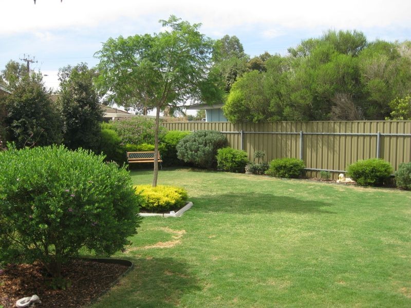 14 Pyrus Crescent, Andrews Farm SA 5114