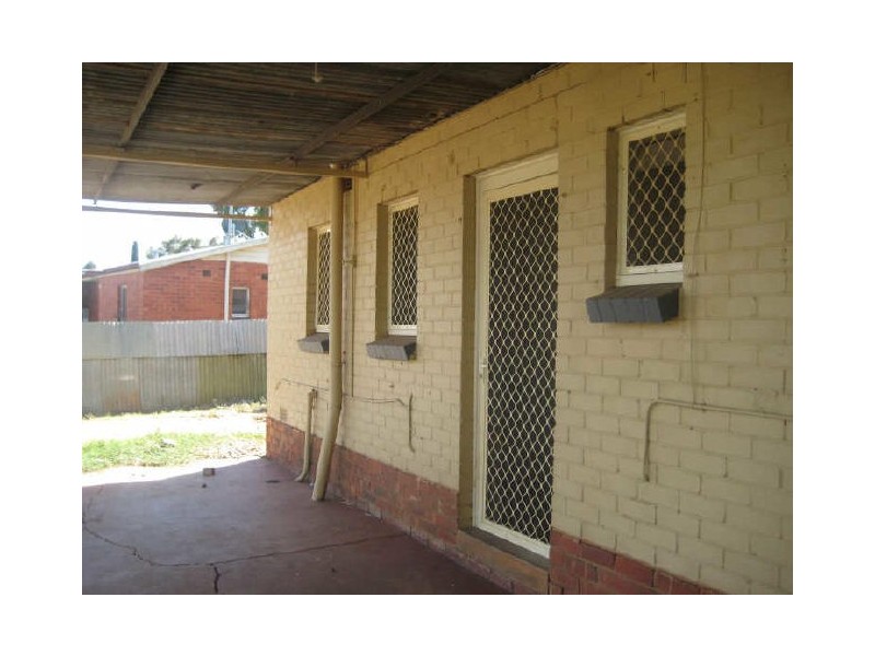 27 Turnbull Road, Elizabeth Downs SA 5113