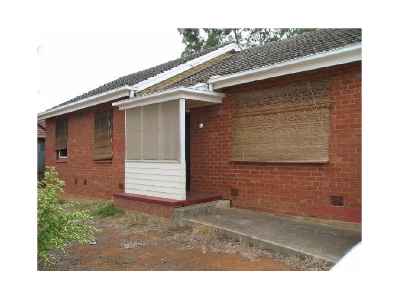 11 McKinlay Street, Elizabeth Downs SA 5113