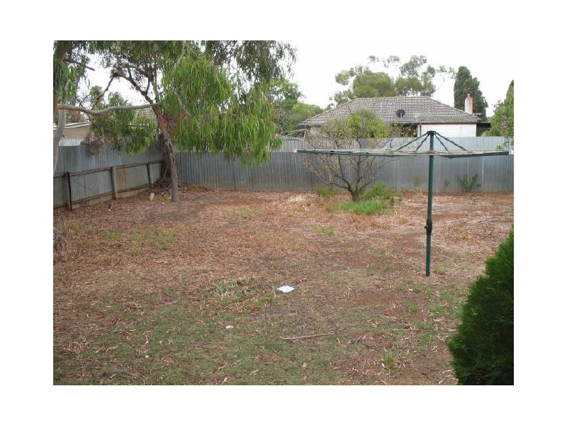 11 McKinlay Street, Elizabeth Downs SA 5113