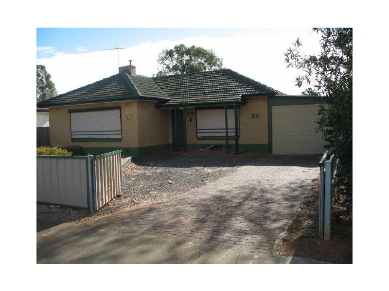 24 Fairfield Road, Elizabeth Grove SA 5112