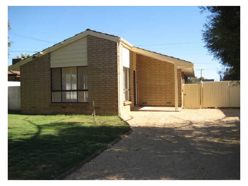 7 Rose Street, Smithfield SA 5114