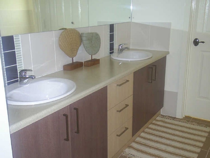 32 Trafalgar Drive, Elizabeth Park SA 5113