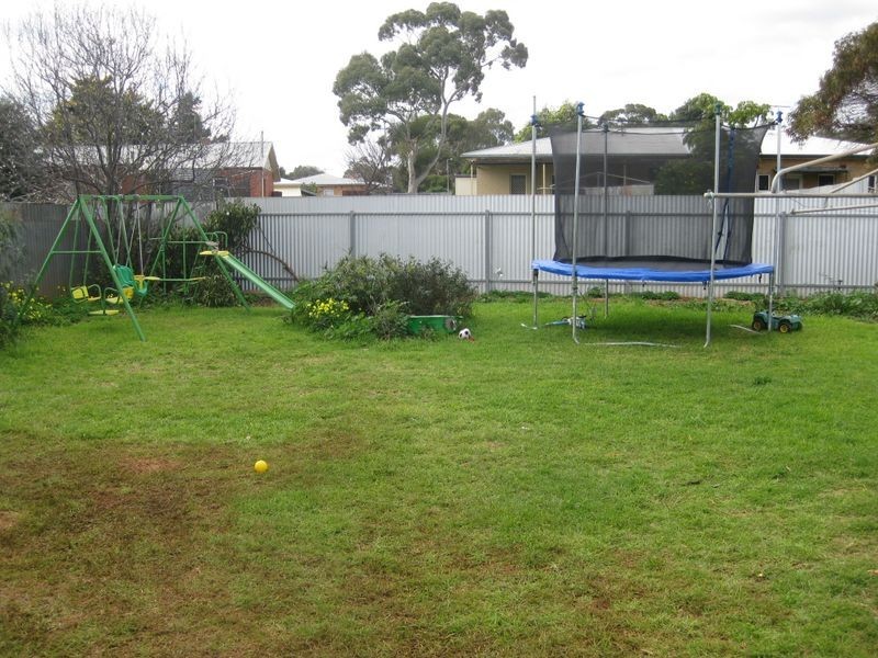 28 Johnston Road, Elizabeth Downs SA 5113
