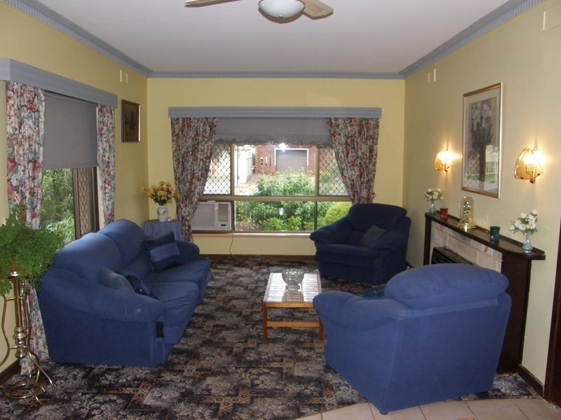 11 Dublin Avenue, Salisbury Downs SA 5108