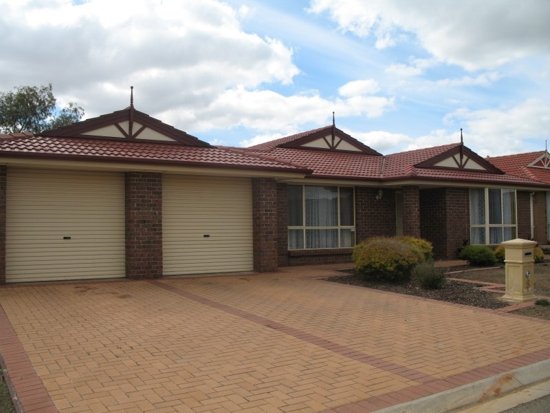8 Hedgestone Place, Blakeview SA 5114