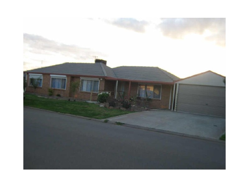 12 Riddoch Drive, Andrews Farm SA 5114