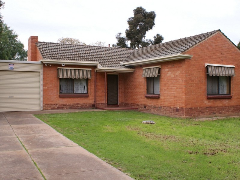 15 Everleigh Road, Elizabeth Vale SA 5112