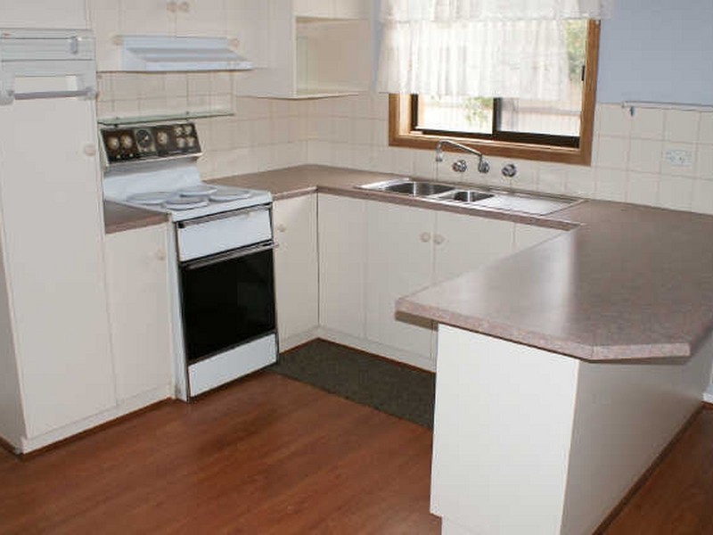 15 Everleigh Road, Elizabeth Vale SA 5112