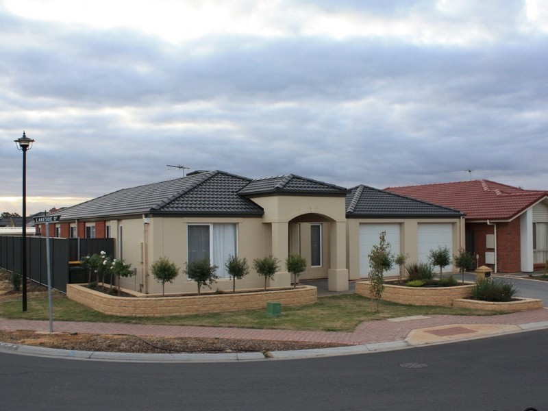 77 Lakeside Drive, Andrews Farm SA 5114