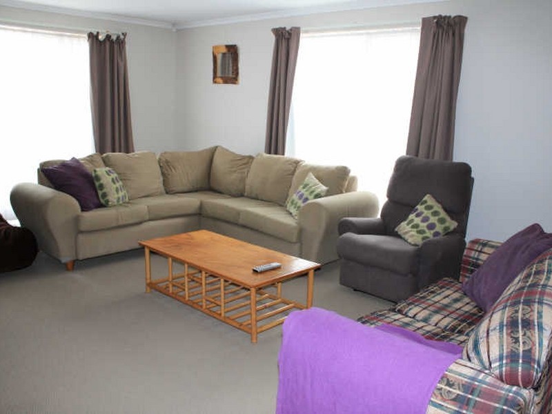 77 Lakeside Drive, Andrews Farm SA 5114