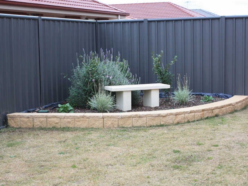 77 Lakeside Drive, Andrews Farm SA 5114