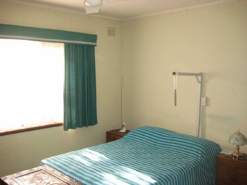 8 Atkinson Rd, Elizabeth Downs SA 5113