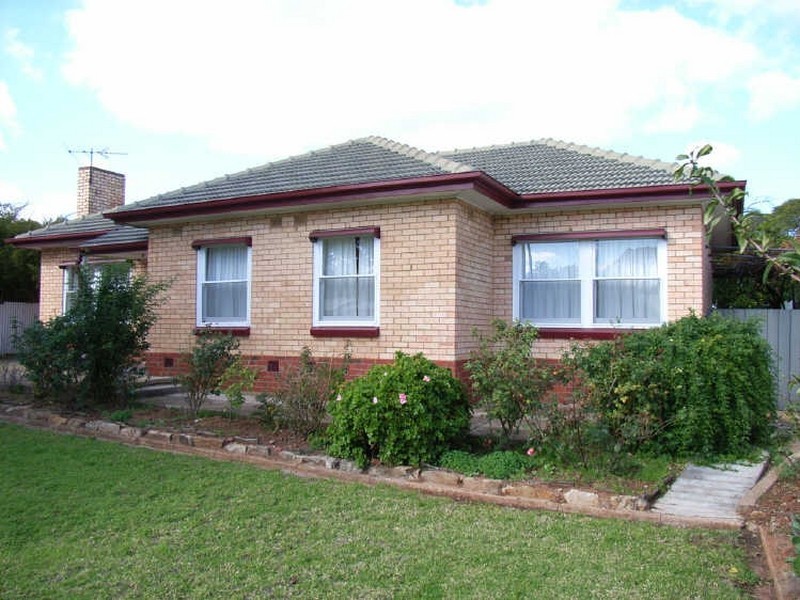 16 Midway Road, Elizabeth East SA 5112