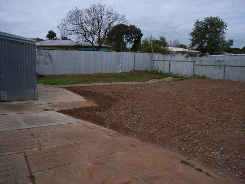 16 Midway Road, Elizabeth East SA 5112