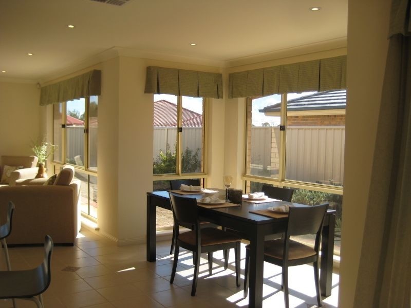24 Strathaird Blvd, Smithfield SA 5114