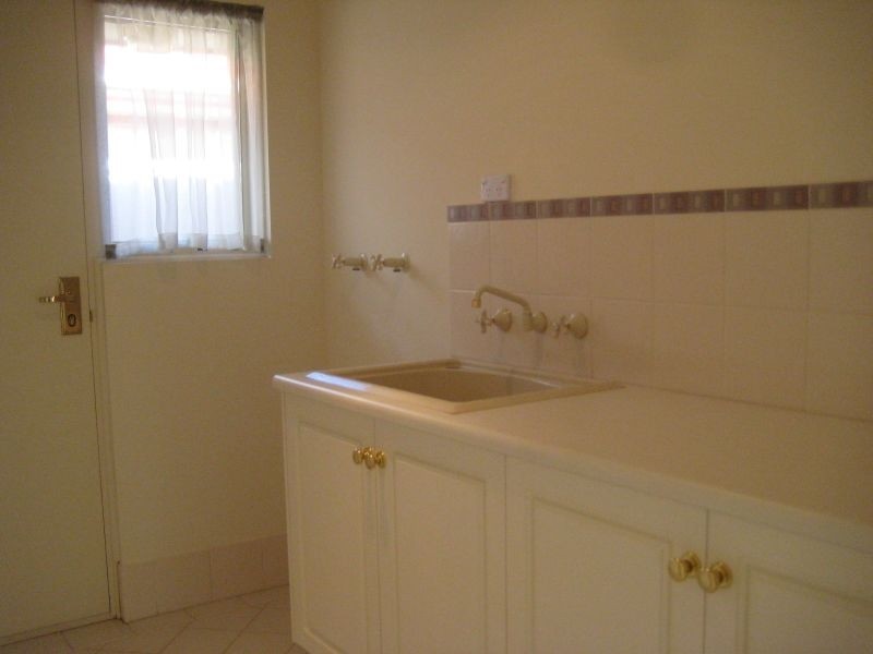 24 Strathaird Blvd, Smithfield SA 5114