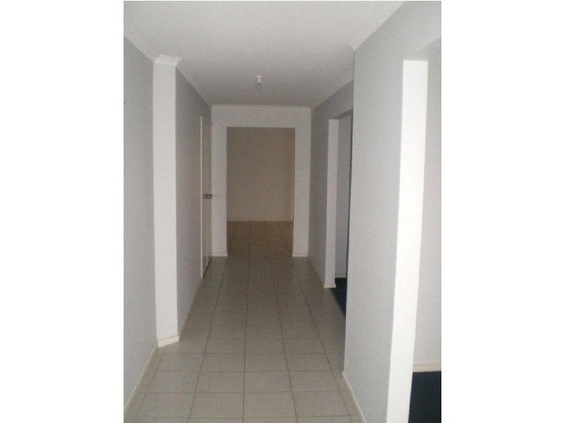 8 Gluford Court, Andrews Farm SA 5114