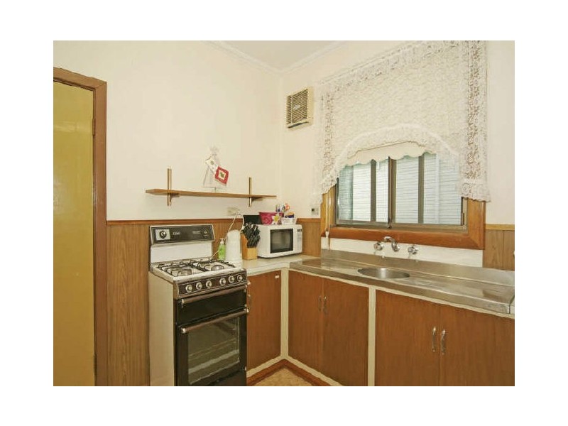 24 Solvay Road, Taperoo SA 5017