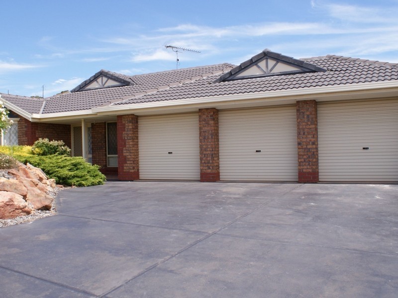 8 Hammond Close, Hillbank SA 5112