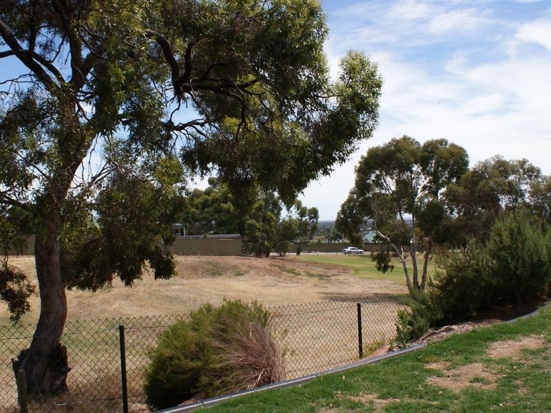 8 Hammond Close, Hillbank SA 5112