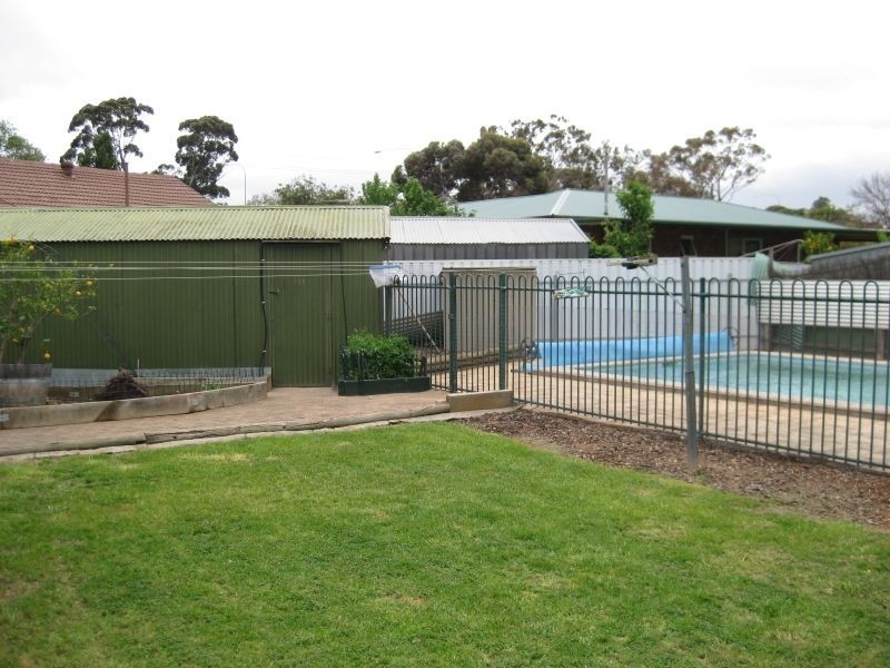 4 Joel Crescent, Elizabeth Vale SA 5112