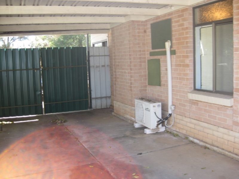 13 Dockett Road, Elizabeth Downs SA 5113
