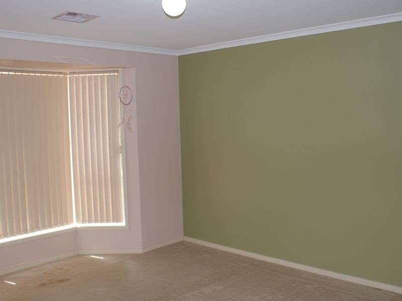 6 Finch Close, Andrews Farm SA 5114